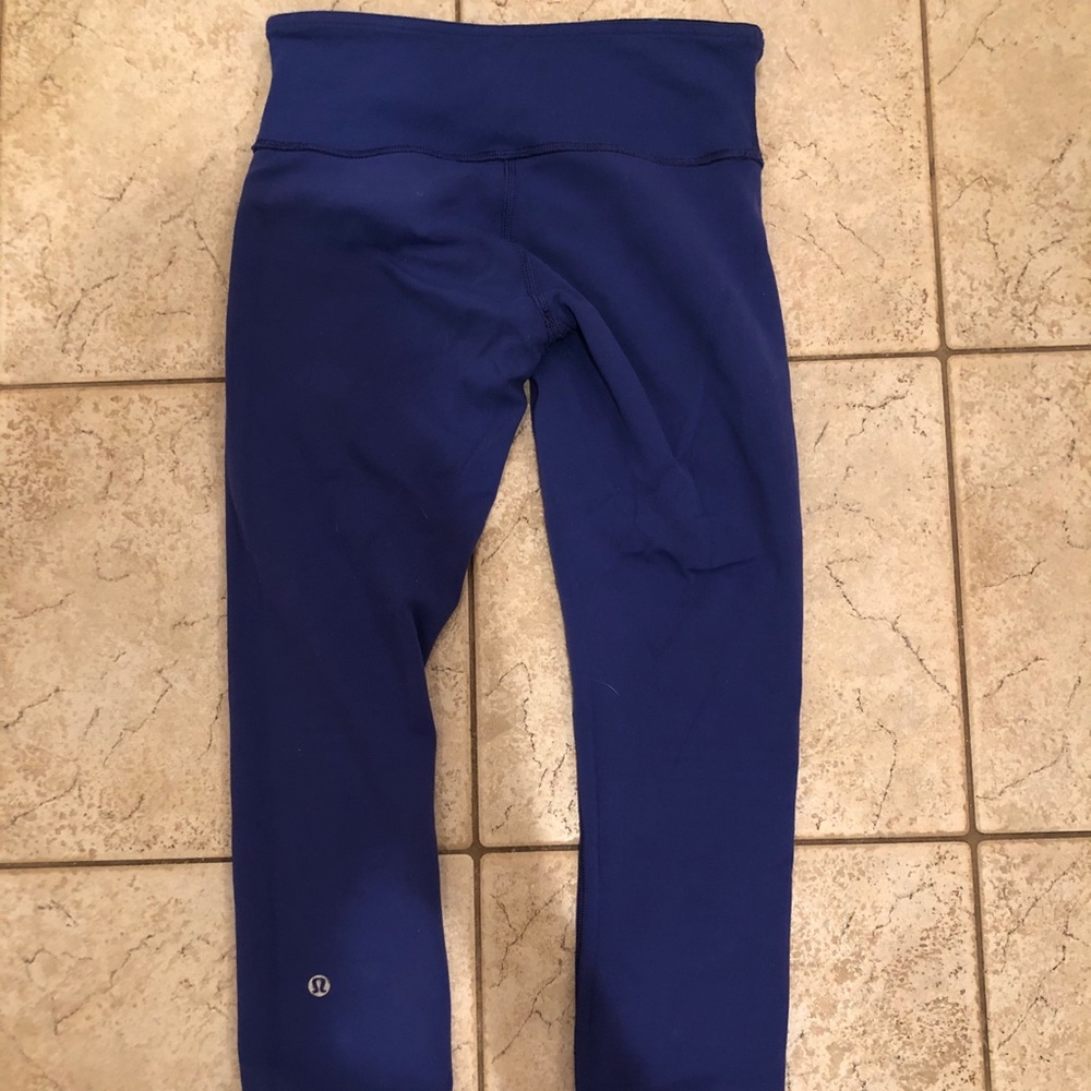 Reversible Blue & Black Lululemon Size 4 leggings